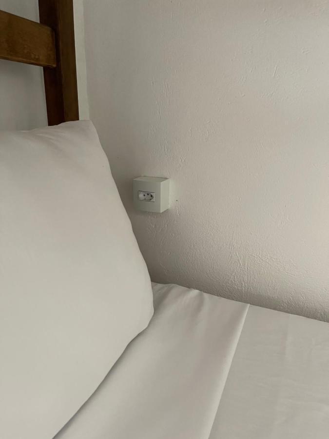 Brilhamar E Hostel *